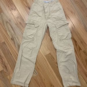 cargo pants wide leg Bershka beige tan khaki side pockets baggy small 90s y2k